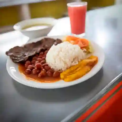 Almuerzo Ejecutivo Del Día