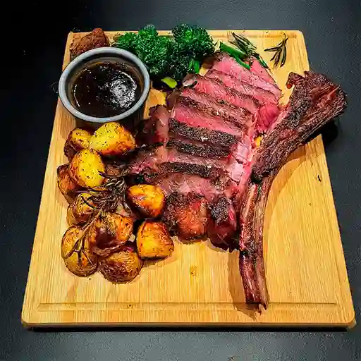 Tomahawk Steak