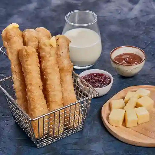 12 Tequeños + 2 Coca Cola