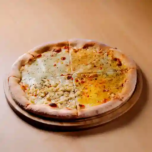 Pizza Cuatro Quesos
