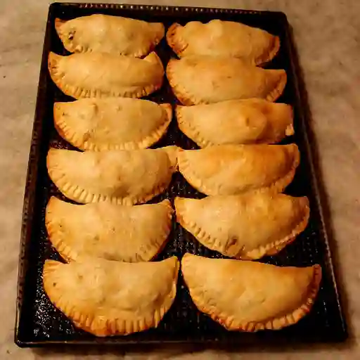 25 Empanadas de Pechuga Queso