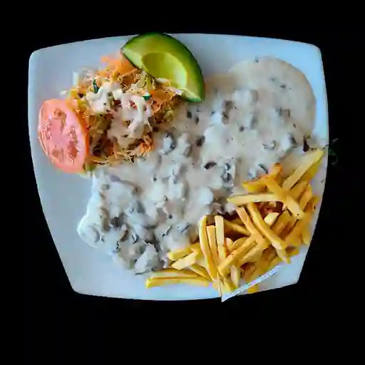 Bagre en salsa de champiñones