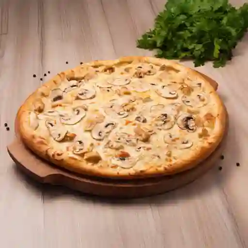 Pizza Pollo con Champiñones Familiar
