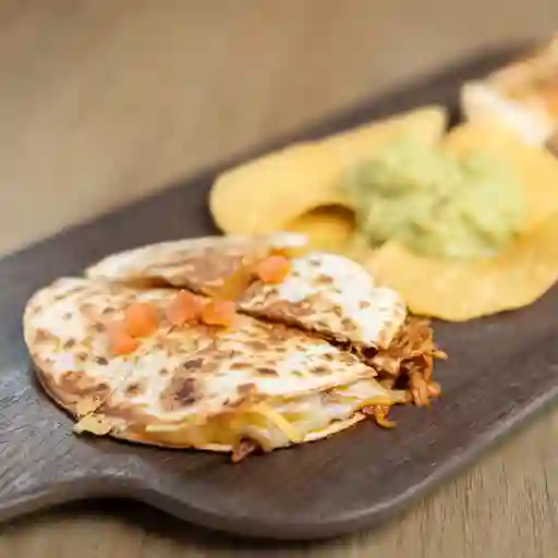 Quesadilla de Cochinita Pibil