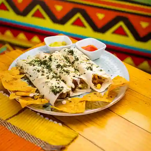 Enchiladas Mixtas (pollo,res y Cerdo)