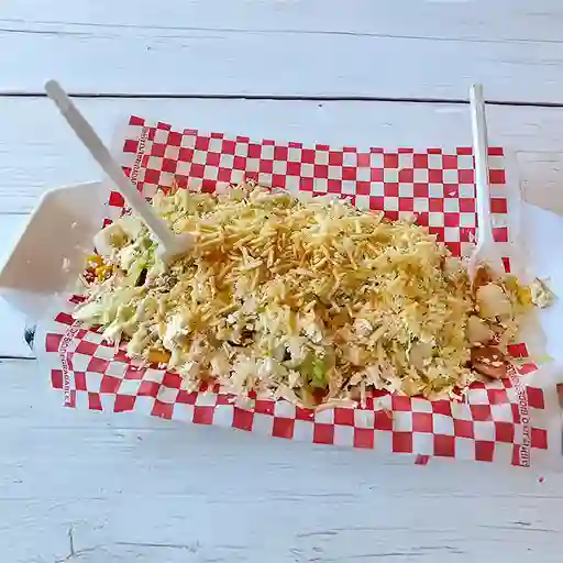 Salchipapa Especial con Carnes