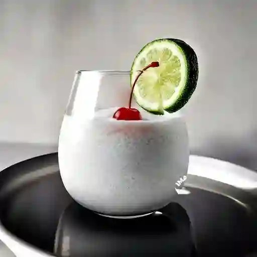 Limonada de Coco 16 Oz