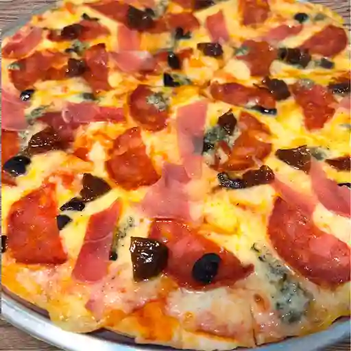 Pizza Mediterránea