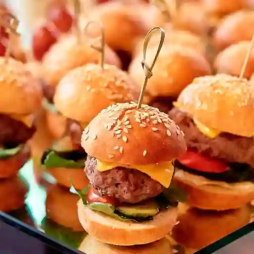 Mini Hamburguesa y Papas