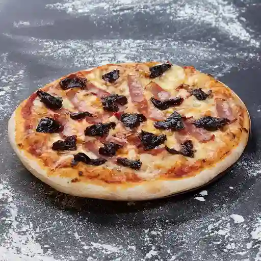 Pizza Ciruela y Tocineta