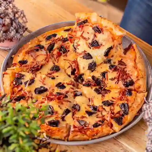 Pizza Tocineta Ciruela