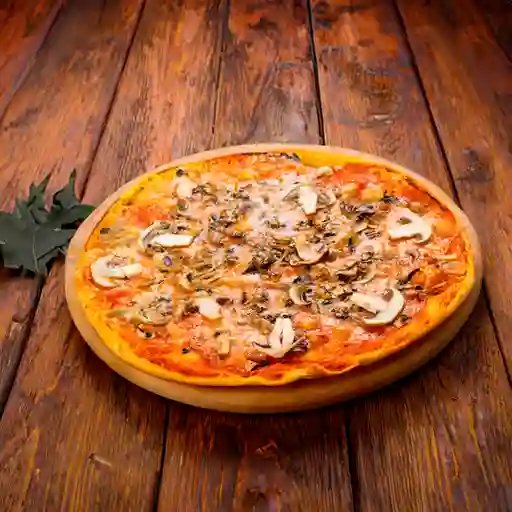 Pizza Pollo y Champiñones