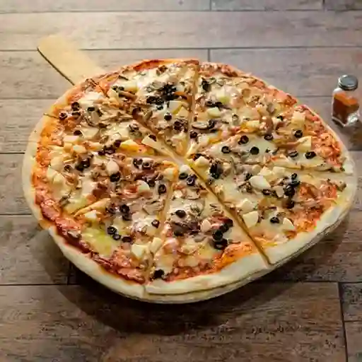 Pizza Pollo Ciruela