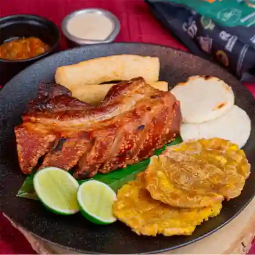 Chicharrón Típico