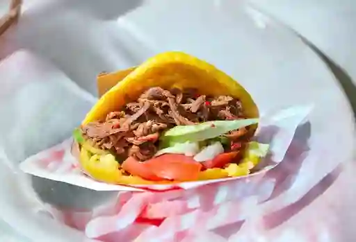Arepa de Carne Desmechada