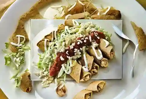 Flautas Carne O Pollo