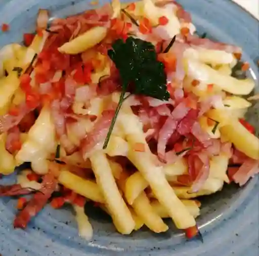 Papas Queso Tocineta