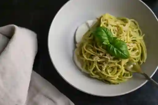 Pasta Pesto y Queso