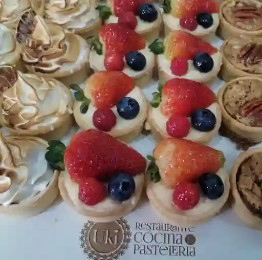 Profiteroles Frutos Rojos