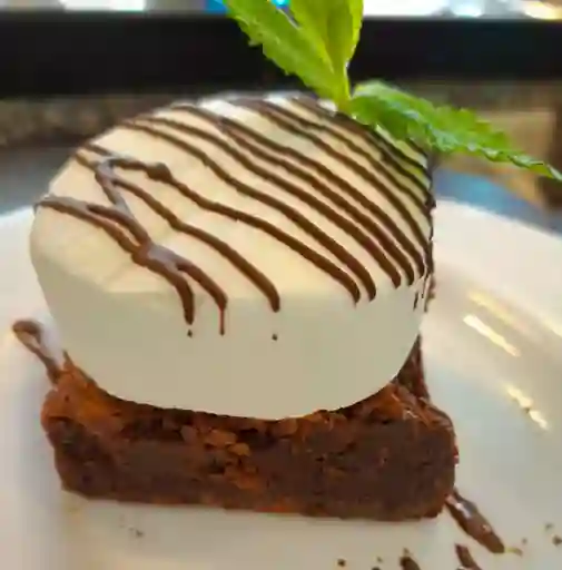 Brownie con Helado