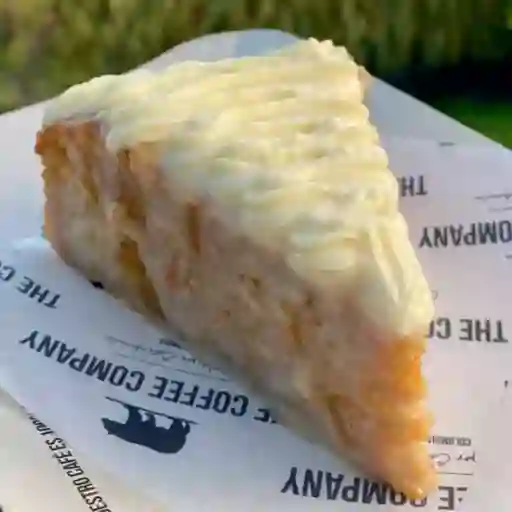 Porción Torta de Zanahoria