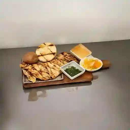 Parrillada Pechuga Al Carbón
