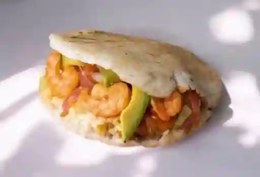 Arepa Rellena de Camarones