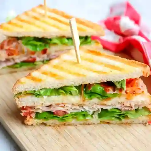 Sándwich Club House