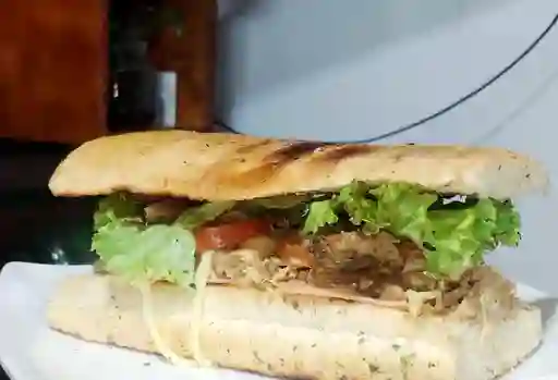 Sándwich Parrillero con Pollo