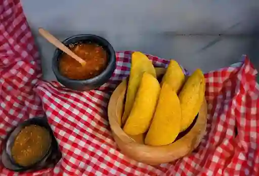 Empanada de Puro Pollo