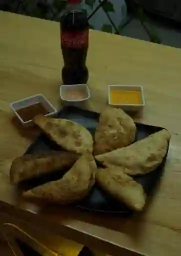 Combo de Empanadas Peruanas