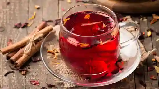 Té de Jamaica con Limón