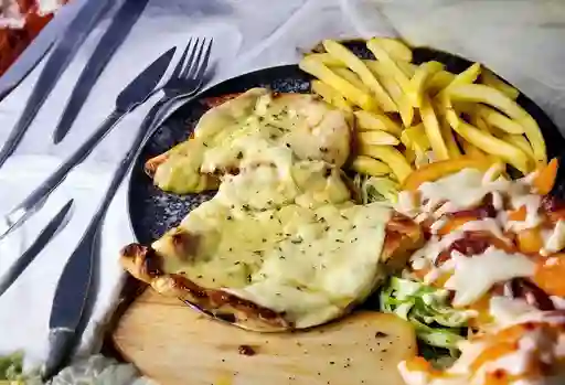 Pechuga de Pollo Gratinada Al Grill