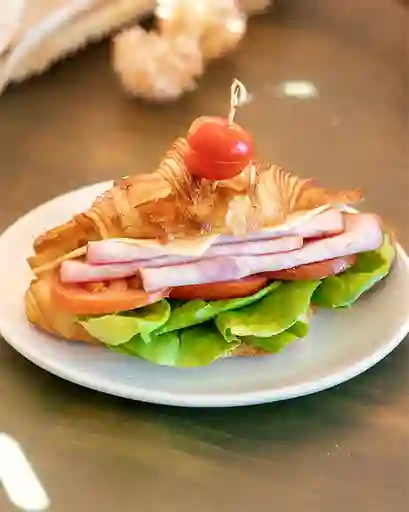 Sándwich Jamón Ahumado
