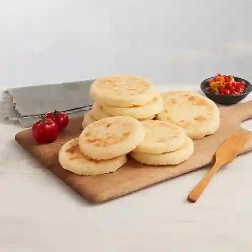 Arepa de Peto con Jamón y Queso