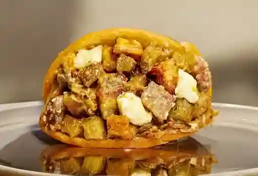 Chicharron y Queso