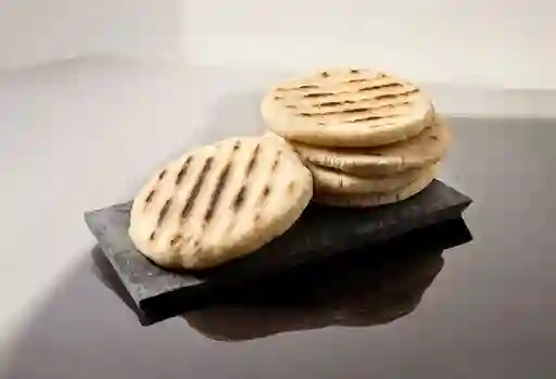 Arepa Asada con Mantequilla y Sal
