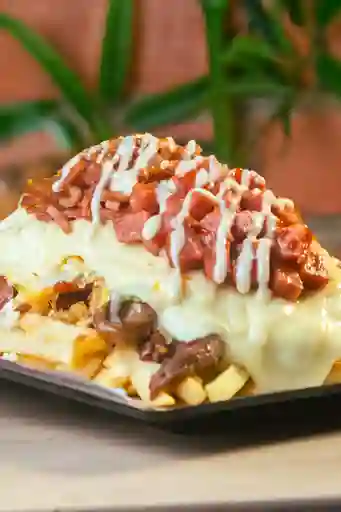 Salvajada Especial X2 Gratinada con Jamón, Maíz y Tocineta