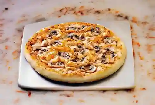 Pizza Pollo con Champiñones