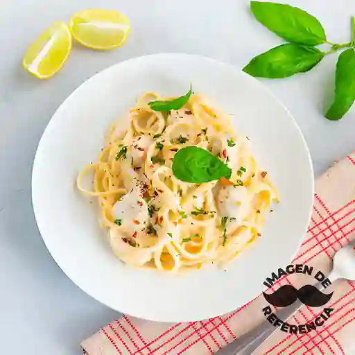 Pasta Penne Alfredo