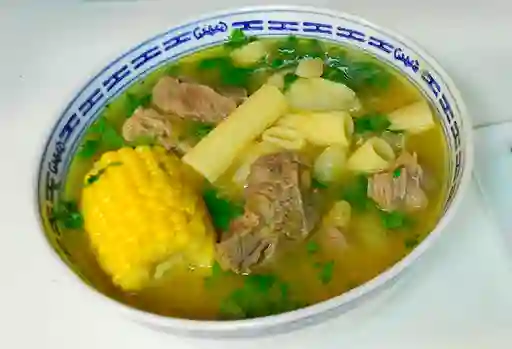 Sopa de Carne de Res