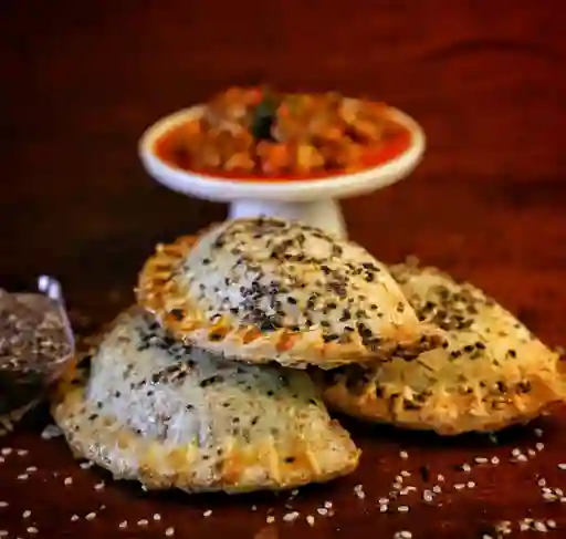 Horneados Mini Empanadas (Pollo O Carne)
