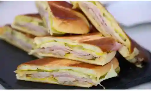 Mega Hawaiano