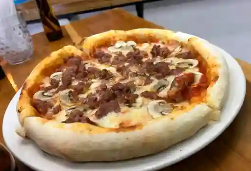 Salsiccia Fresca y Cebolla Mediana