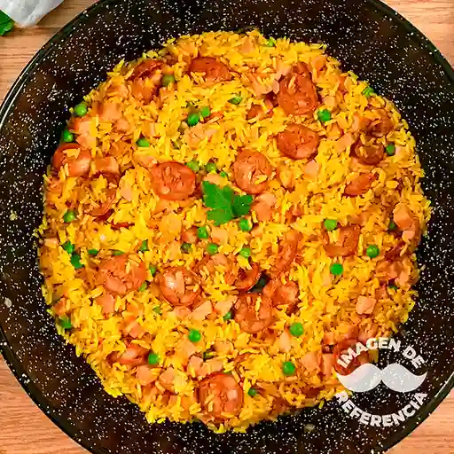 Arroz Oriental con Pollo Broaster O Asado