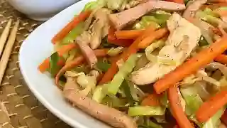 Chop Suey con Pollo