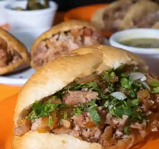 Torta de Carnita