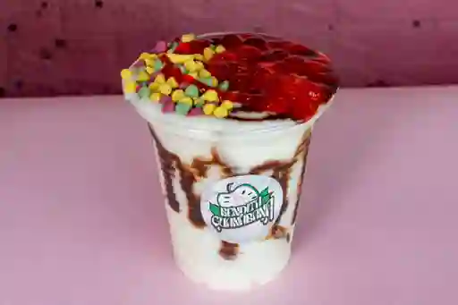 Guanabanazo con Toppings 13 Oz