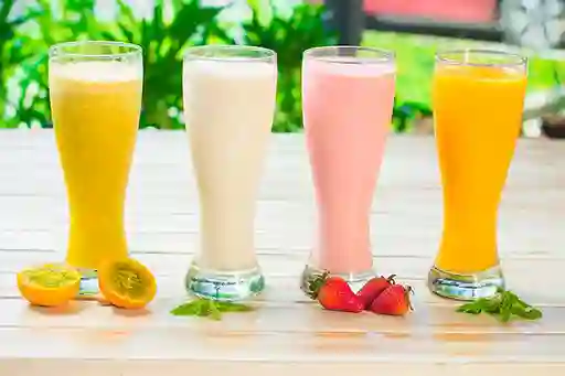 Jugo Natural en Leche 16 Oz