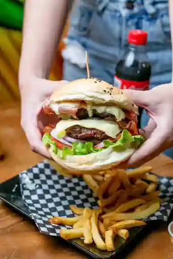 Hamburguesa Especial Doble Carne